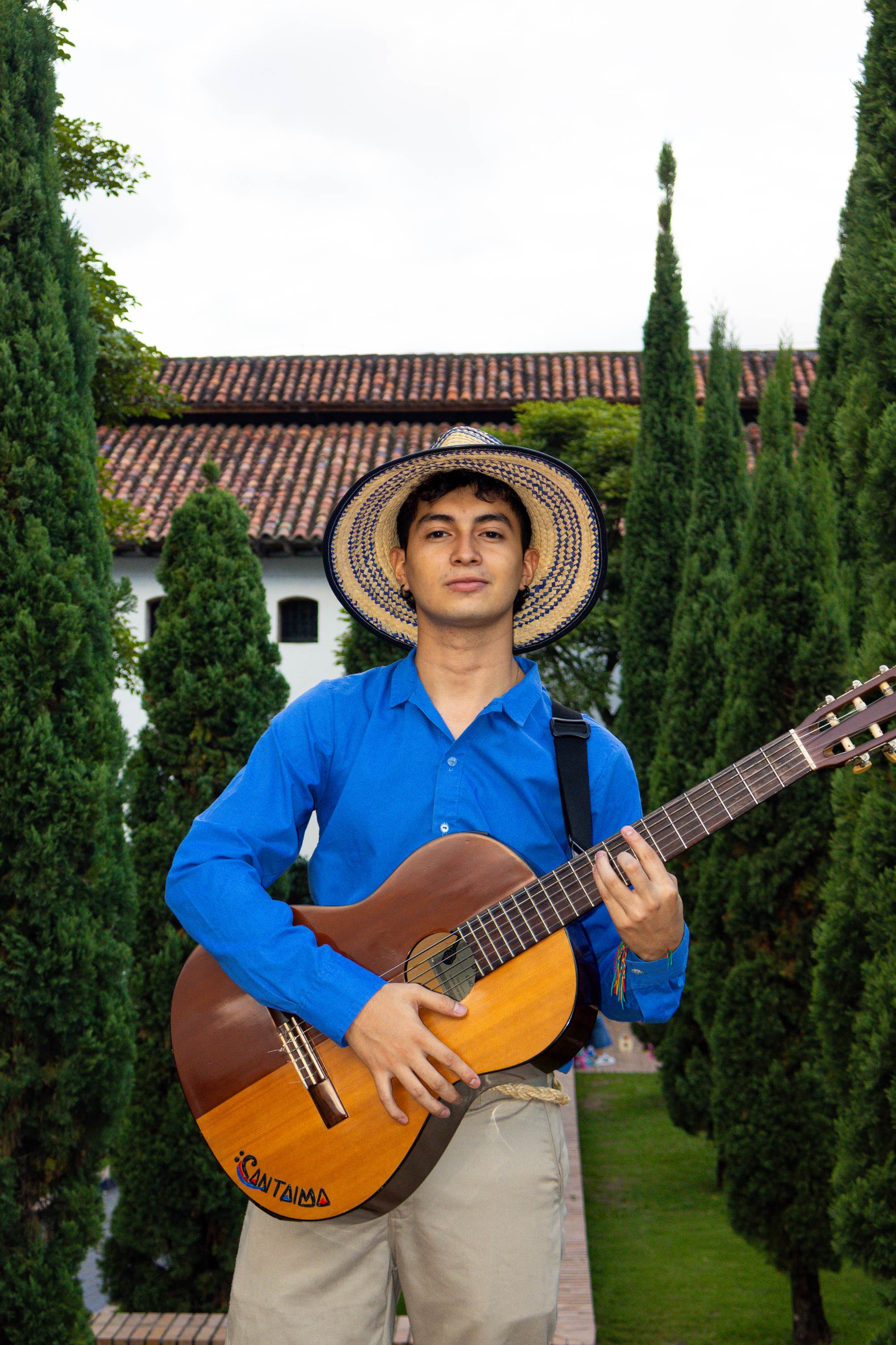 Integrante del Ensamble Cantaima